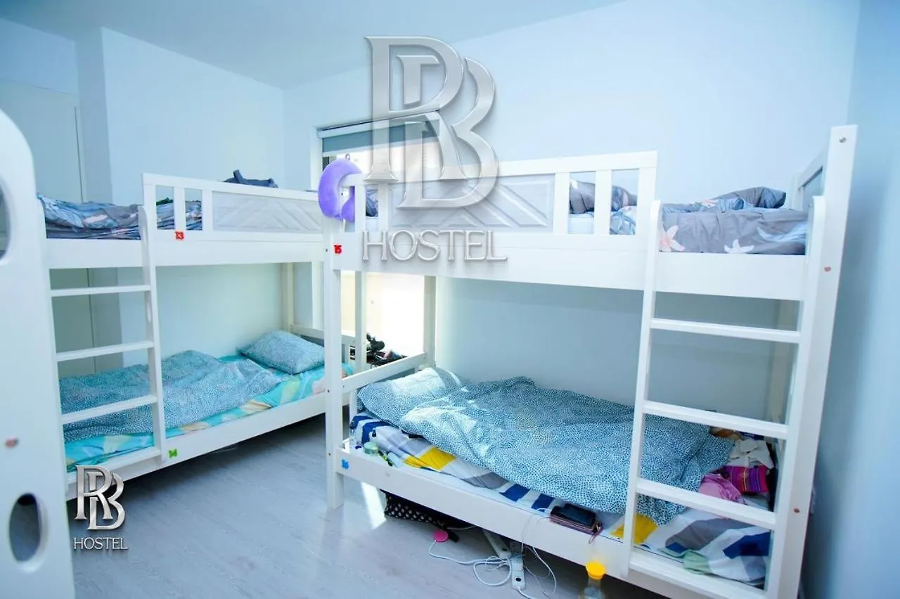 Rnb Beachside Hostel Dubai Homestay